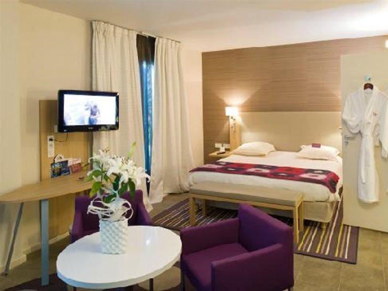 Mercure Carcassonne La Cite Екстериор снимка