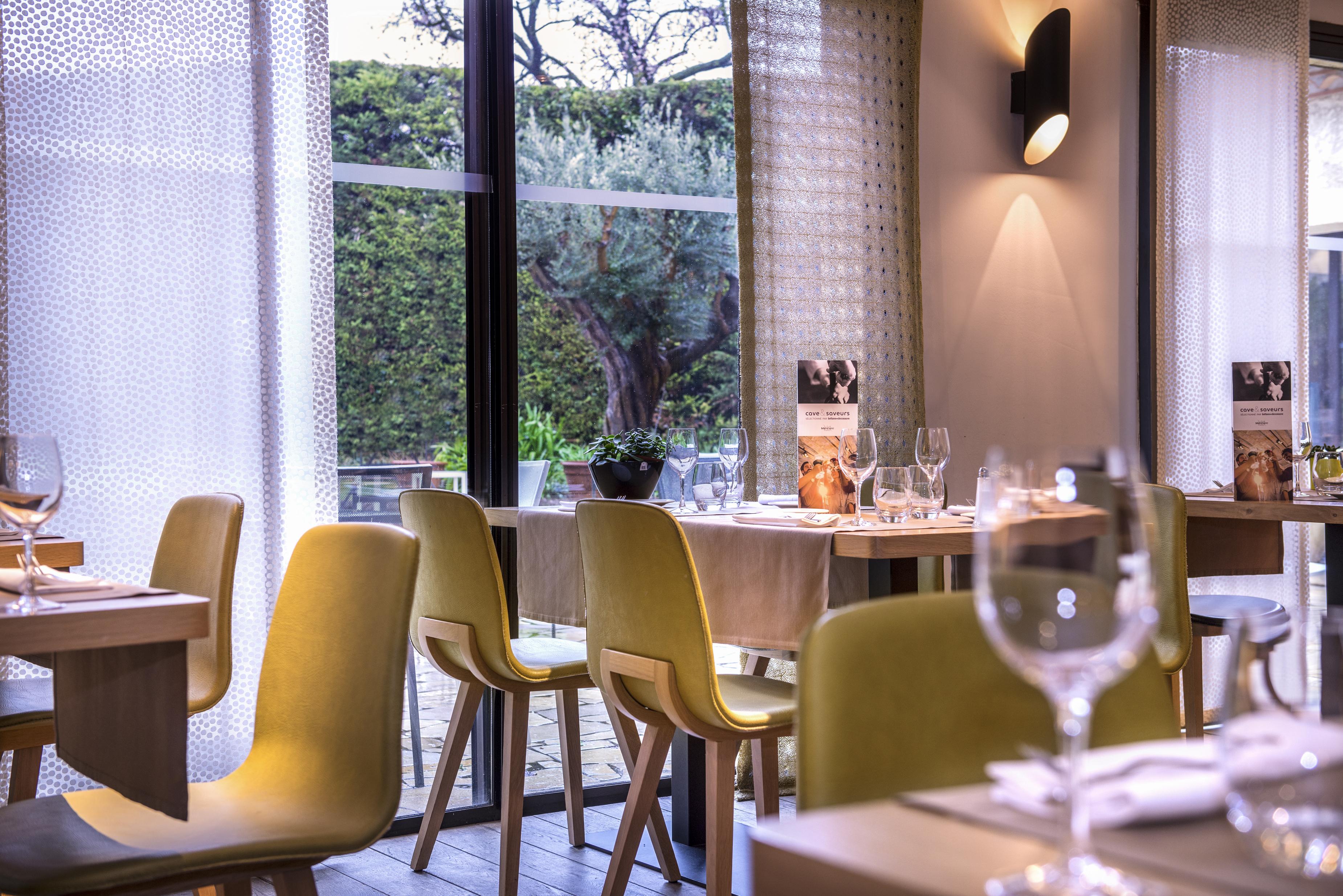 Mercure Carcassonne La Cite Екстериор снимка