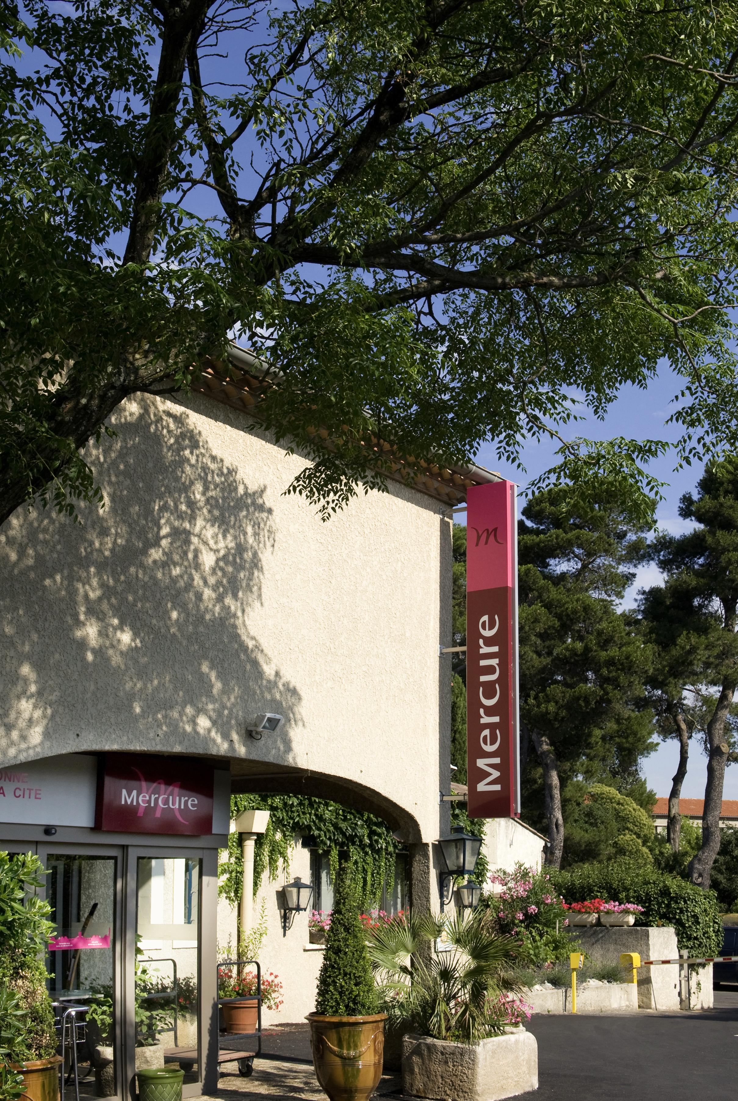 Mercure Carcassonne La Cite Екстериор снимка
