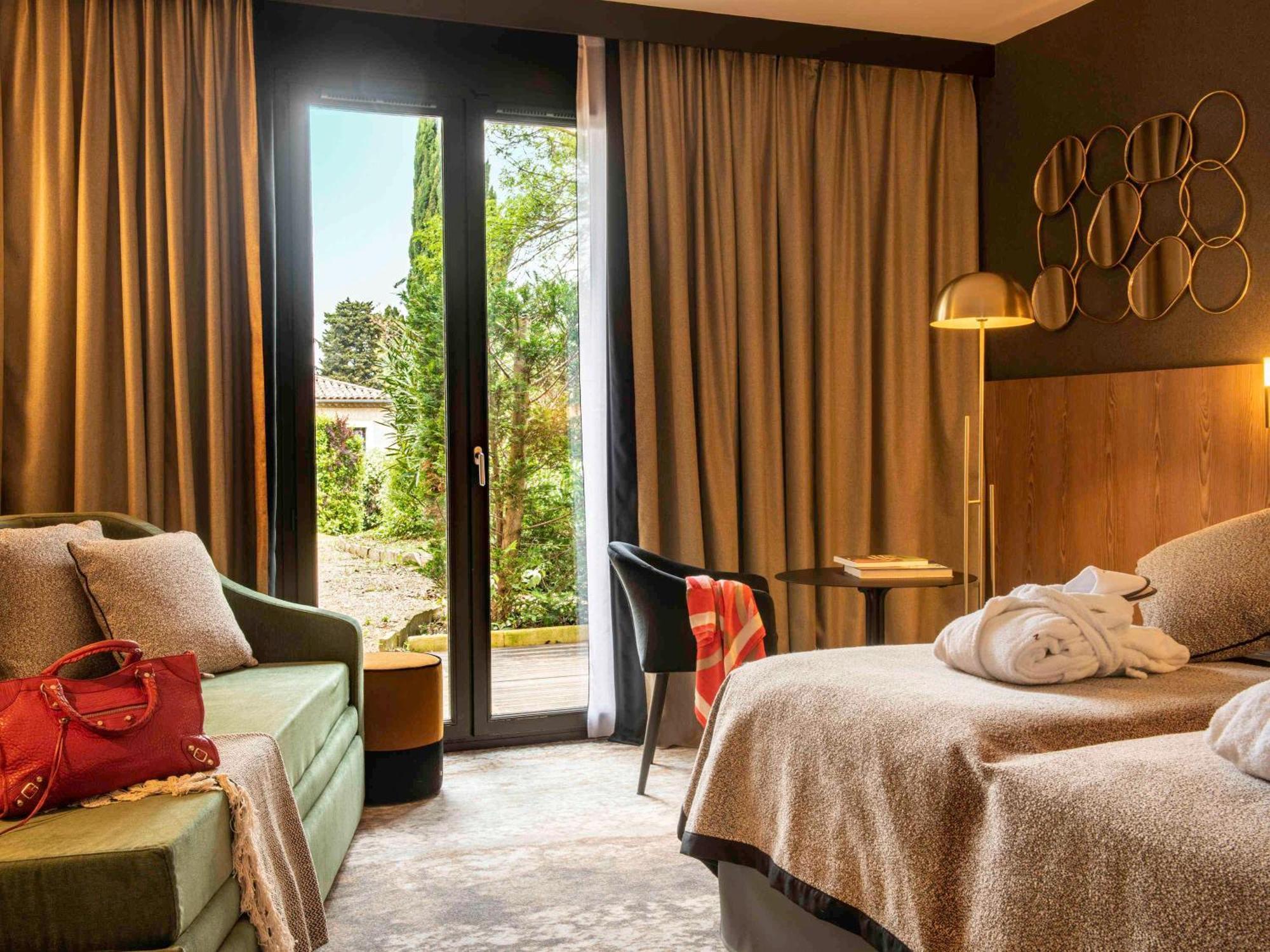 Mercure Carcassonne La Cite Екстериор снимка