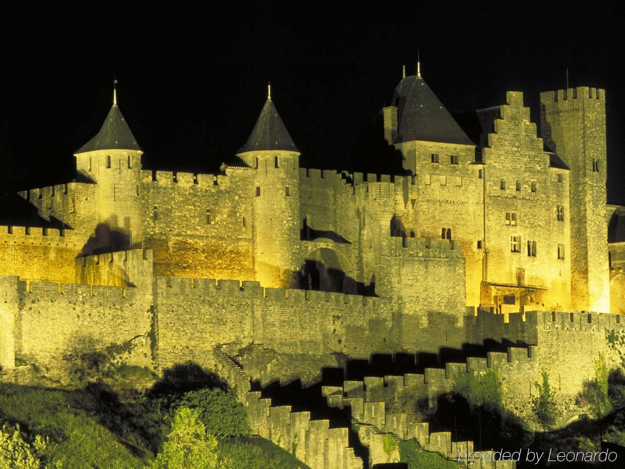 Mercure Carcassonne La Cite Екстериор снимка