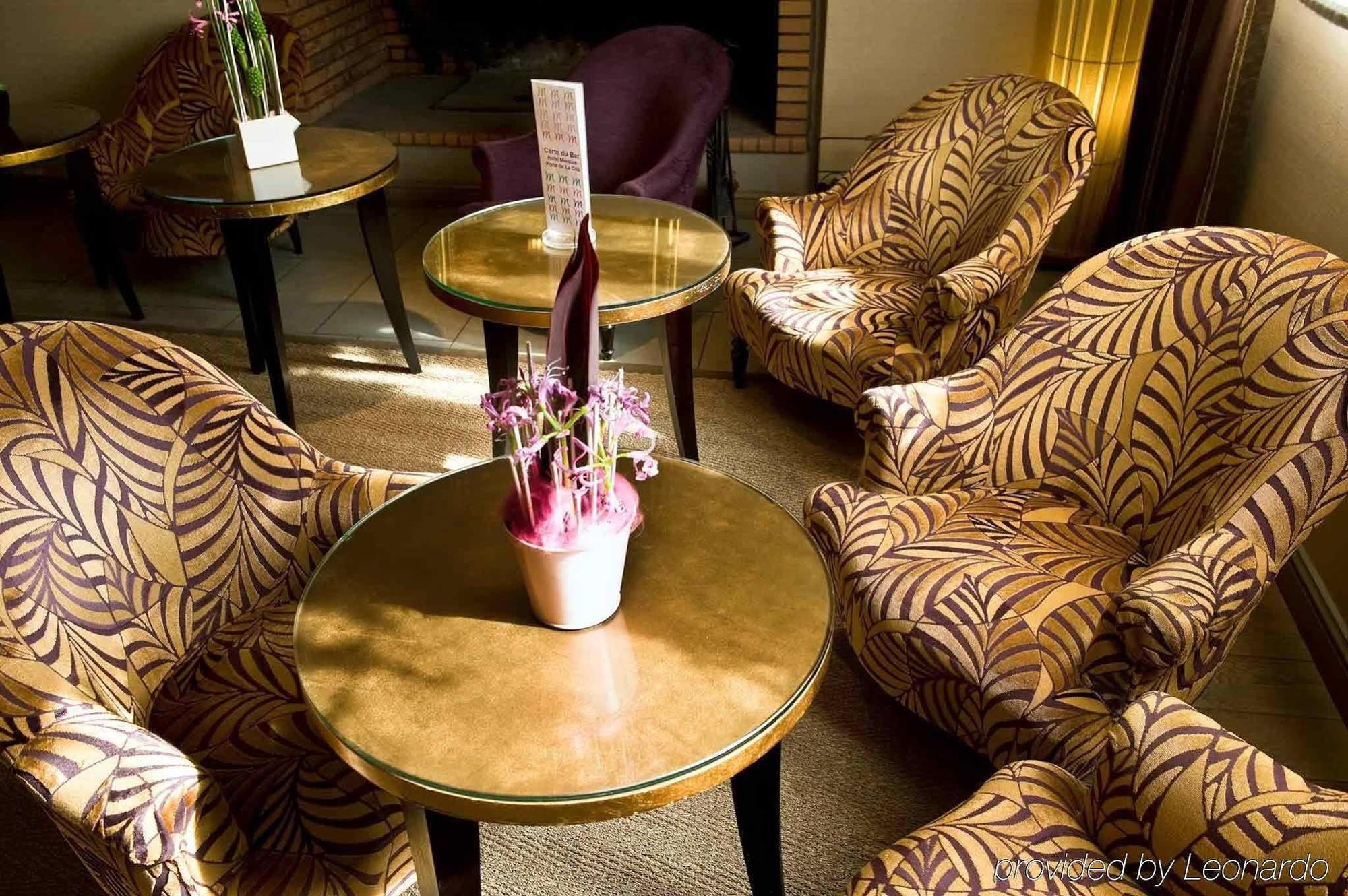 Mercure Carcassonne La Cite Ресторант снимка