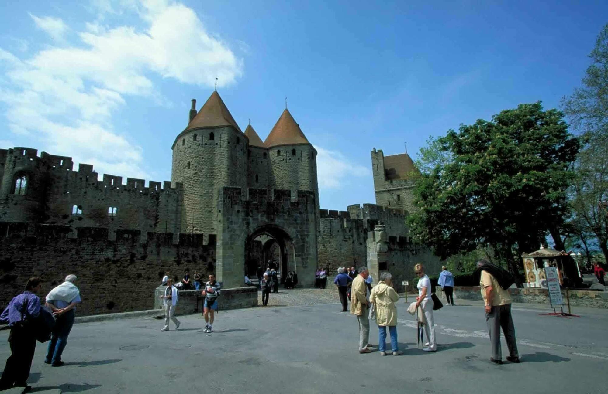 Mercure Carcassonne La Cite Екстериор снимка